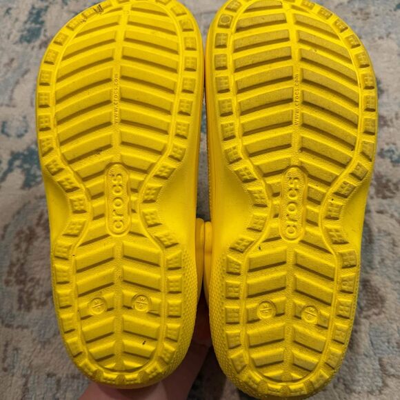 Crocs Fleece-Lined Yellow Crocs women’s size 9 / men’s size 7 - Picture 9 of 10